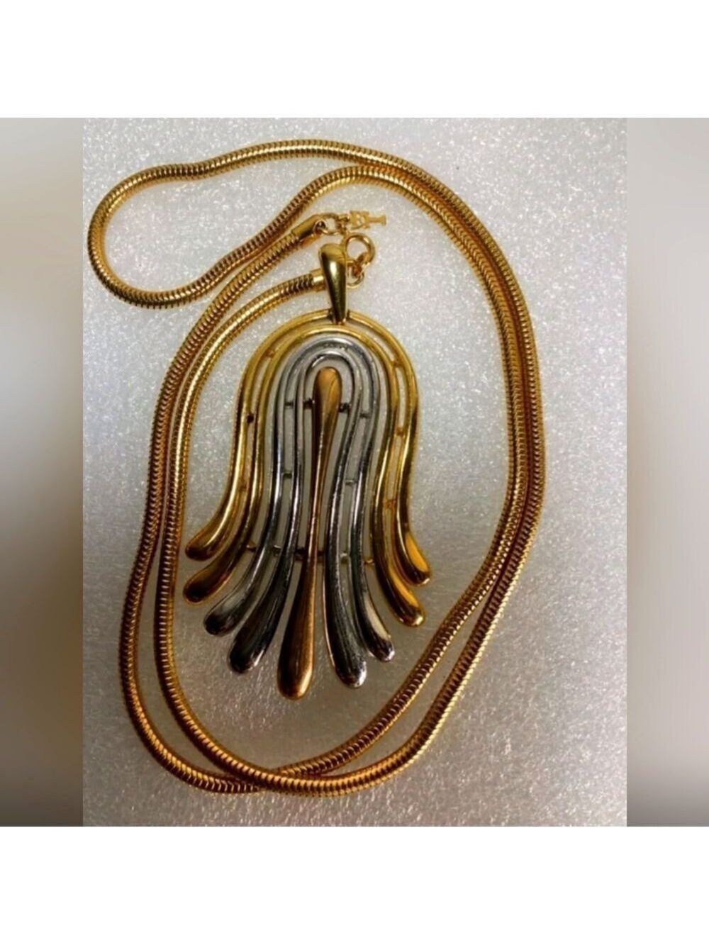 VTG CROWN TRIFARI GOLDTONE & SILVERTONE HINGED NECKLACE MODERNIST DESIGN 16"